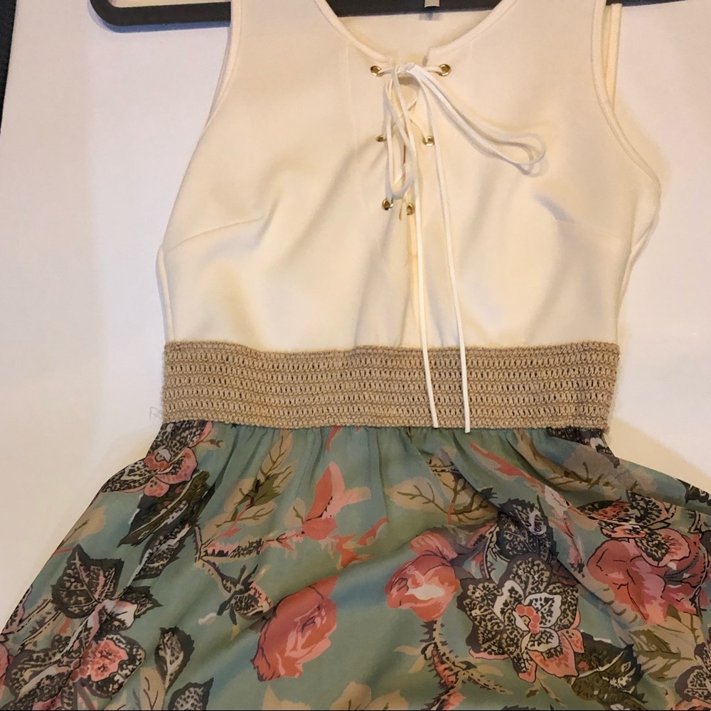 🌞 Cute Floral Knee Length Dress 🌞